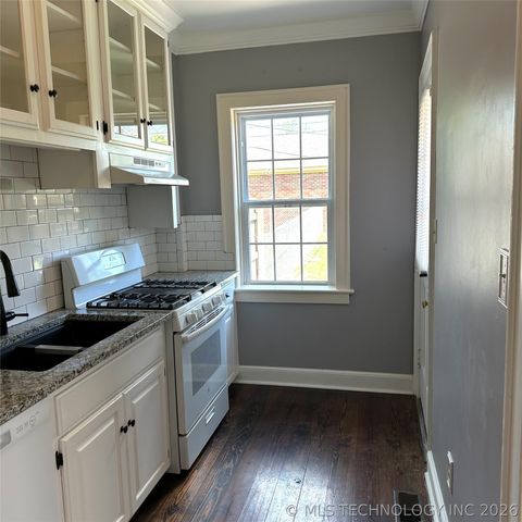 2203 E 18th Street B, Tulsa, OK 74104