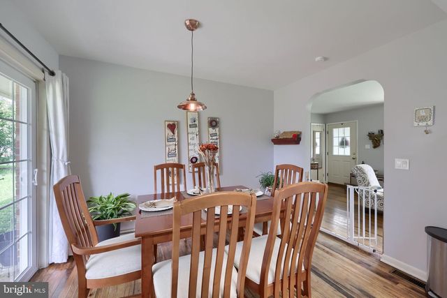 6411 JEANETTE DR, East Petersburg, PA 17520