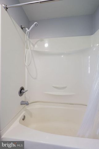 6411 JEANETTE DR, East Petersburg, PA 17520