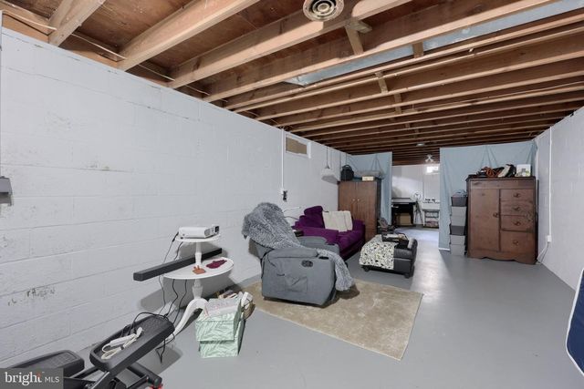 6411 JEANETTE DR, East Petersburg, PA 17520