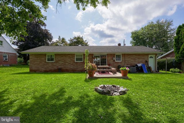 6411 JEANETTE DR, East Petersburg, PA 17520