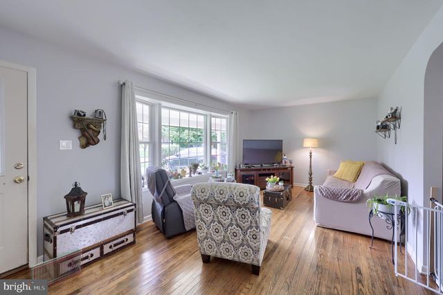 6411 JEANETTE DR, East Petersburg, PA 17520