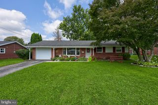 6411 JEANETTE DR, East Petersburg, PA 17520