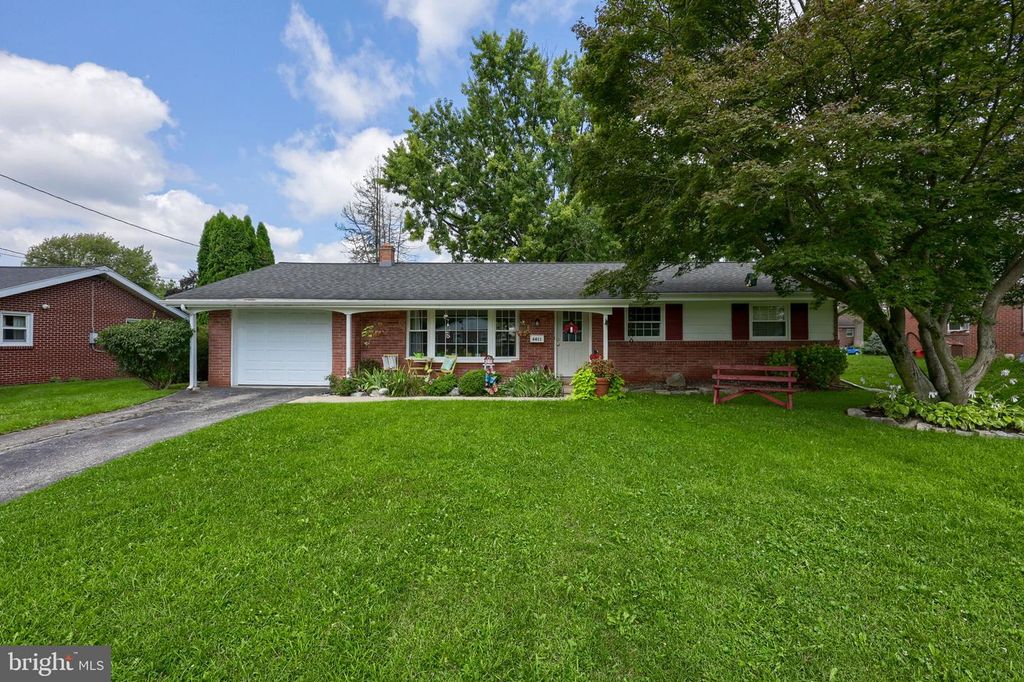 6411 JEANETTE DR, East Petersburg, PA 17520