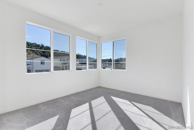 650 Meadowood St lot 395, Fallbrook, CA 92028