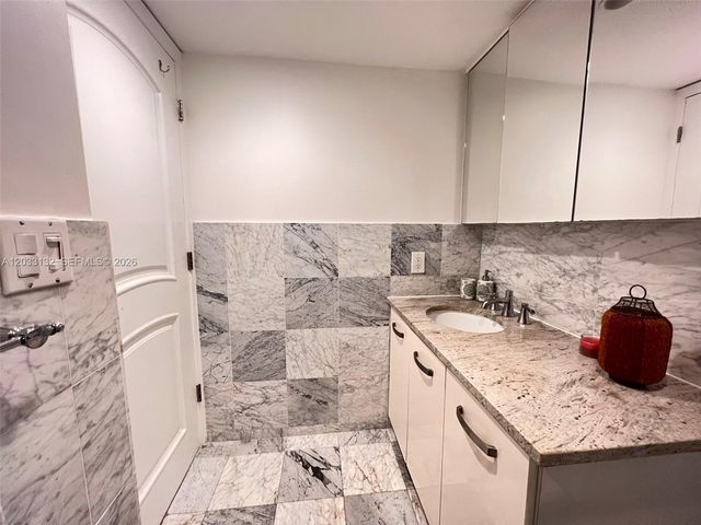 8911 Collins Ave 605, Surfside, FL 33154