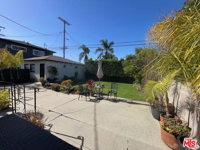 8815 Reading Avenue, Los Angeles, CA 90045