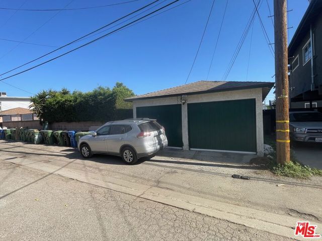 8815 Reading Avenue, Los Angeles, CA 90045