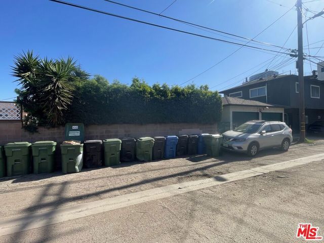 8815 Reading Avenue, Los Angeles, CA 90045