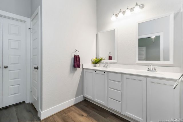 5618 Holly Hollow, San Antonio, TX 78266