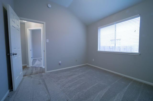 117 Harbour Town Circle, Conroe, TX 77356