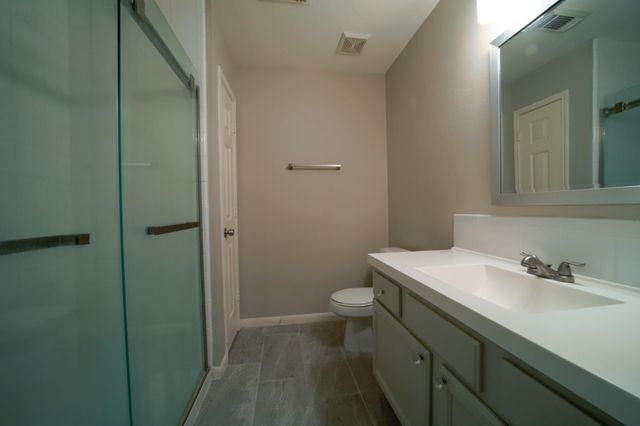 117 Harbour Town Circle, Conroe, TX 77356