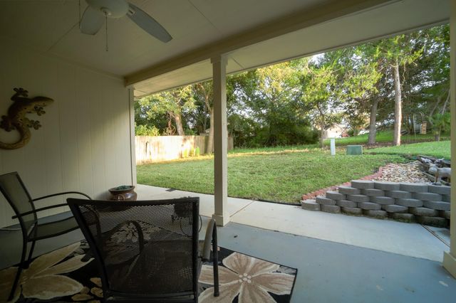 117 Harbour Town Circle, Conroe, TX 77356