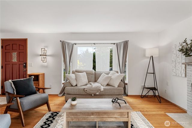 12011 SE 157th Place, Renton, WA 98058