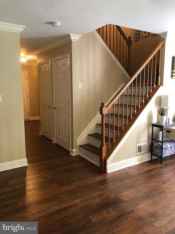 172 FOUNTAYNE LN, Lawrenceville, NJ 08648