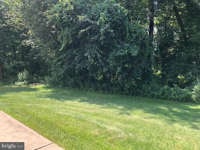 172 FOUNTAYNE LN, Lawrenceville, NJ 08648