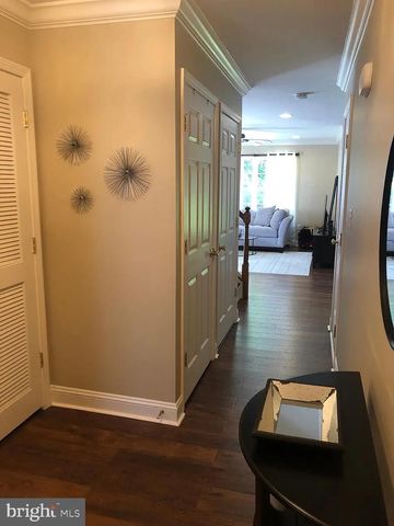 172 FOUNTAYNE LN, Lawrenceville, NJ 08648