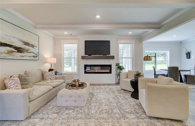 126 Brandle Rose Way, Hoschton, GA 30548