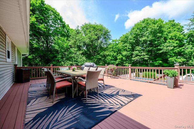 5 North Court, Mahopac, NY 10541