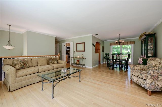 5 North Court, Mahopac, NY 10541