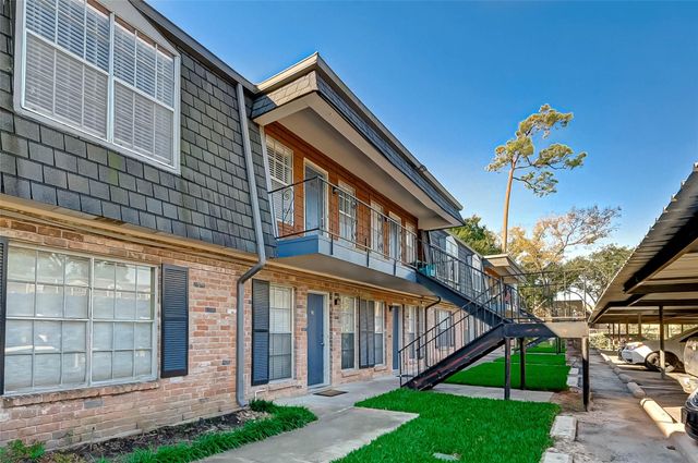 9023 Gaylord Street 102, Houston, TX 77024