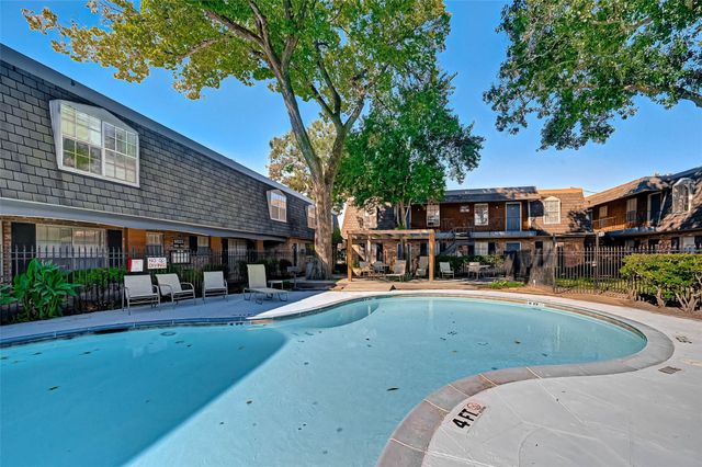 9023 Gaylord Street 102, Houston, TX 77024