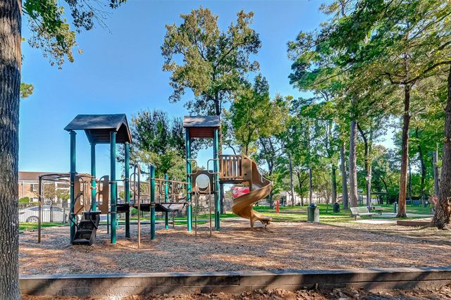 9023 Gaylord Street 102, Houston, TX 77024