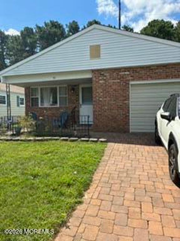 91 Guadalajara Drive, Toms River, NJ 08757