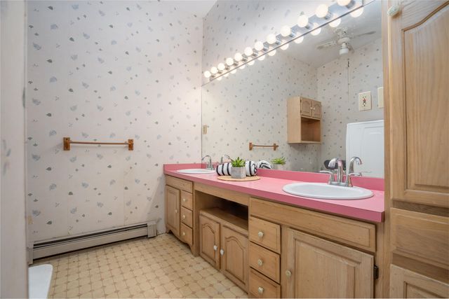 25 Oak Hill Drive, Loudon, NH 03307
