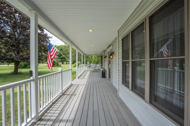25 Oak Hill Drive, Loudon, NH 03307