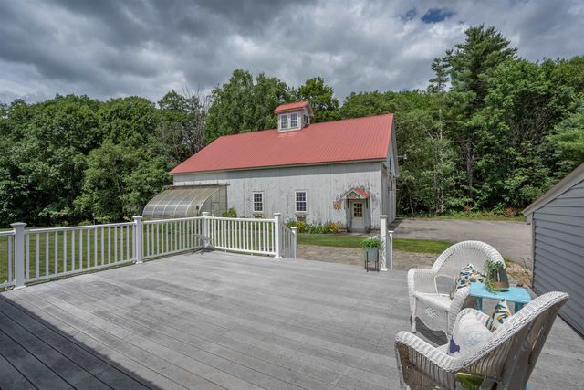 25 Oak Hill Drive, Loudon, NH 03307
