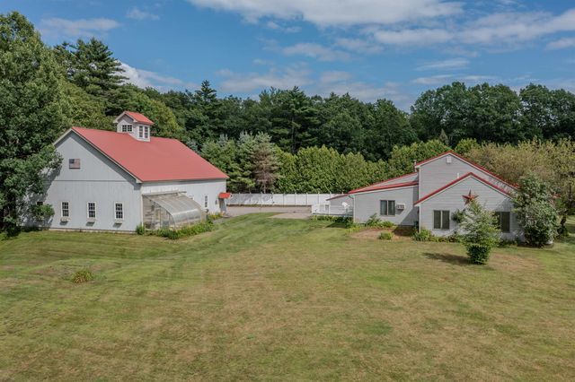 25 Oak Hill Drive, Loudon, NH 03307