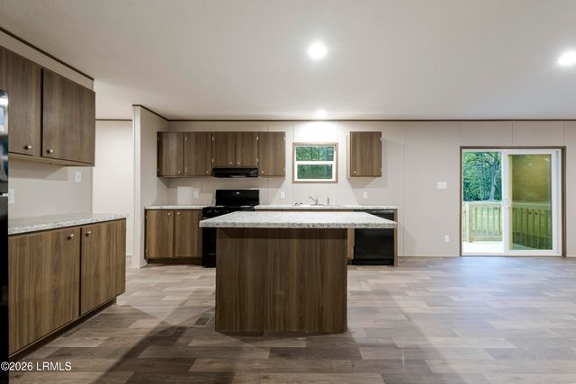 83 Bailey Circle, Seabrook, SC 29940