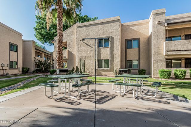 145 N 74TH Street 130, Mesa, AZ 85207