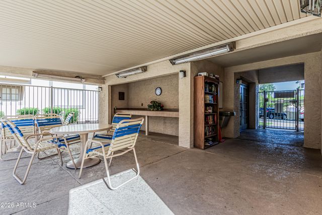 145 N 74TH Street 130, Mesa, AZ 85207