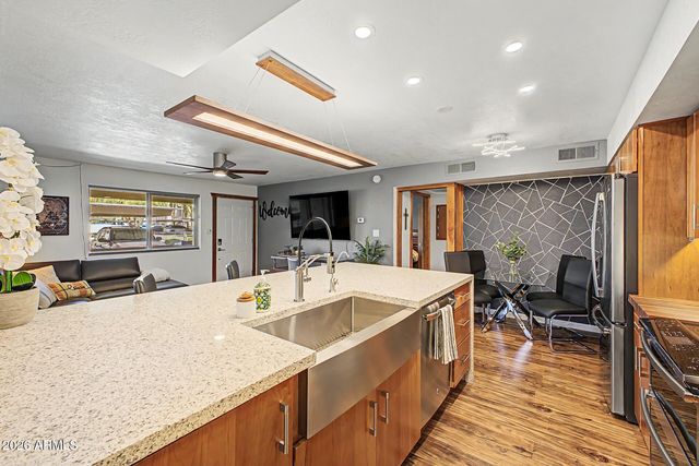 145 N 74TH Street 130, Mesa, AZ 85207
