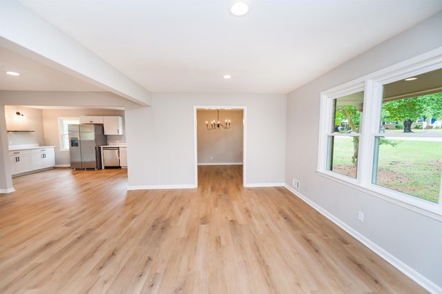 2031 Evergreen Drive, Boiling Springs, SC 29316