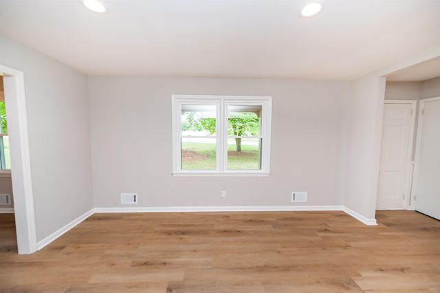 2031 Evergreen Drive, Boiling Springs, SC 29316