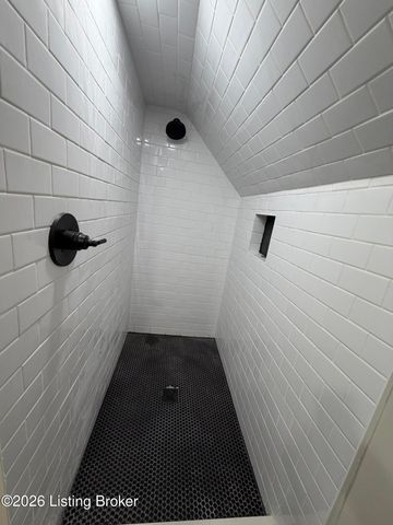 1214 Larue Ave, Louisville, KY 40213