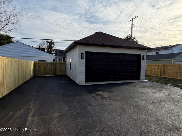 1214 Larue Ave, Louisville, KY 40213