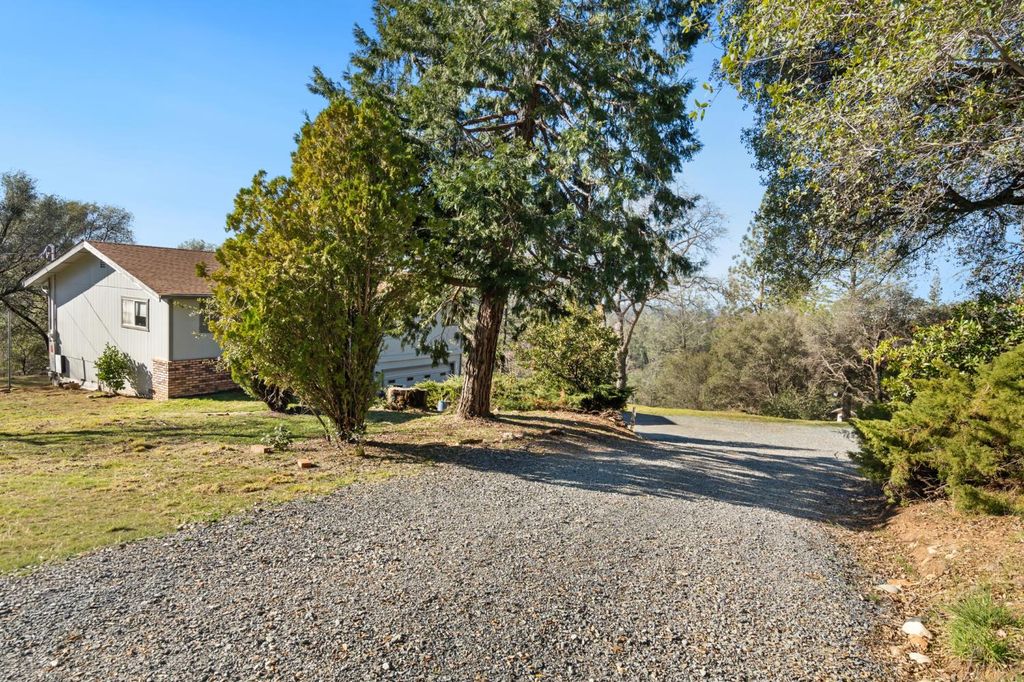 11172 N Ponderosa Way, Rough And Ready, CA 95975