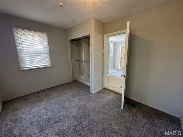 762 Dallas Drive, St Louis, MO 63125