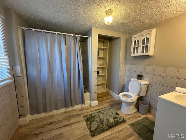 762 Dallas Drive, St Louis, MO 63125