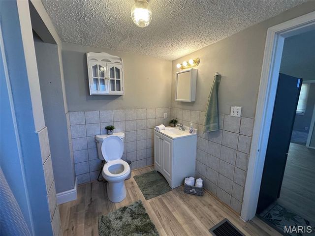 762 Dallas Drive, St Louis, MO 63125