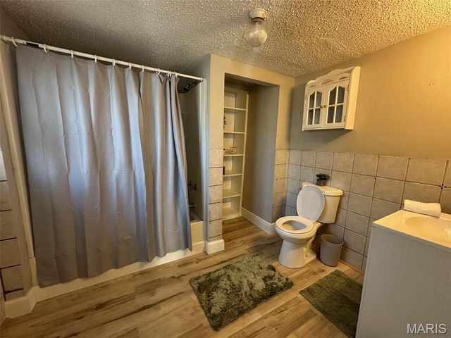 762 Dallas Drive, St Louis, MO 63125