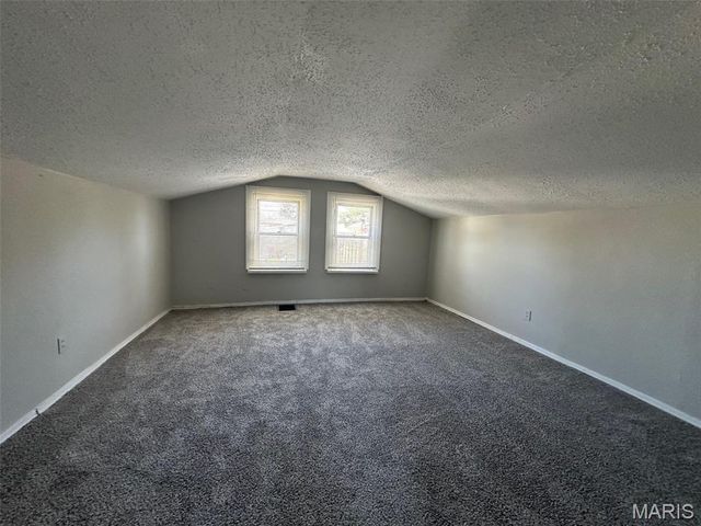 762 Dallas Drive, St Louis, MO 63125