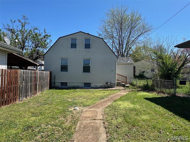 762 Dallas Drive, St Louis, MO 63125
