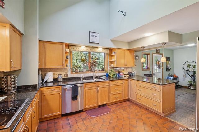 4000 S Sheldon Road, Canton, MI 48188