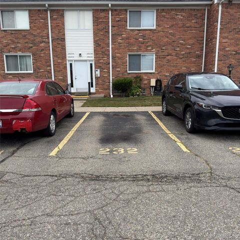 29232 Hoover Road 232, Warren, MI 48093
