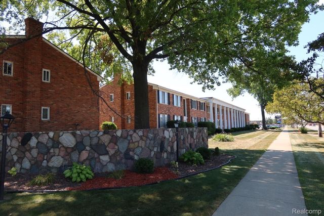 29232 Hoover Road 232, Warren, MI 48093